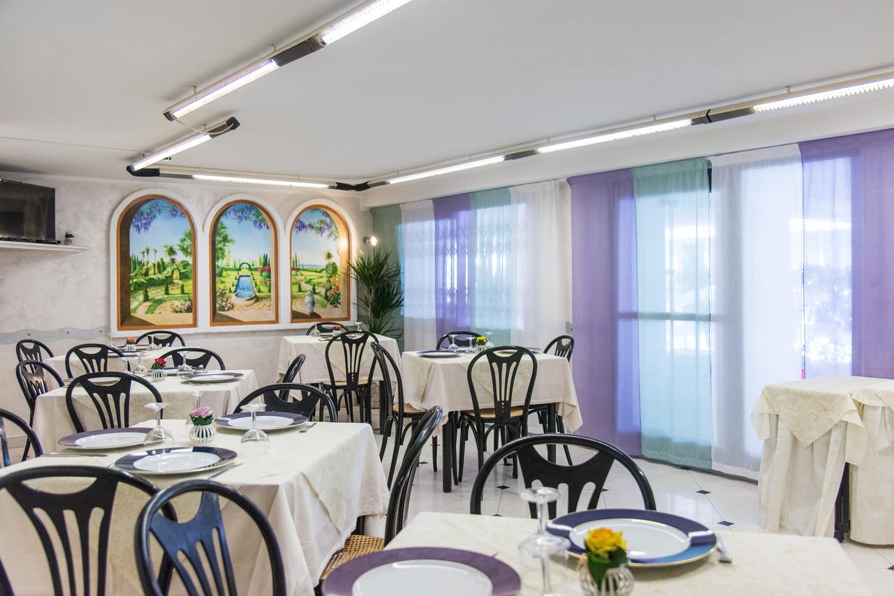 Hotel Nuovo Giardino Rimini Eksteriør billede