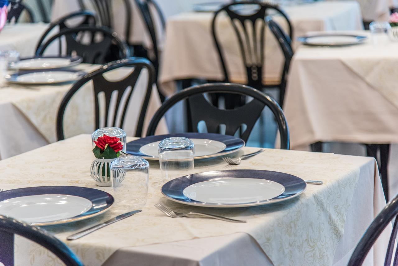 Hotel Nuovo Giardino Rimini Eksteriør billede