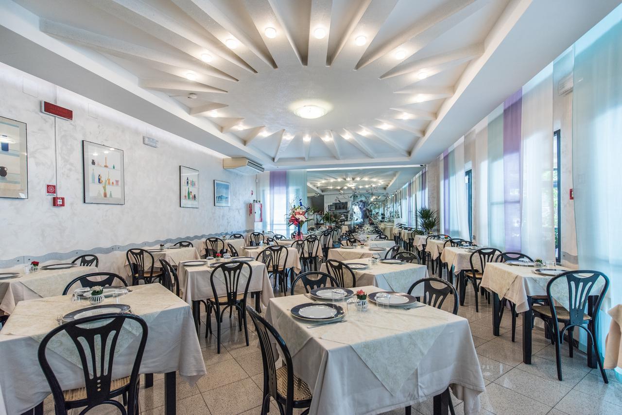 Hotel Nuovo Giardino Rimini Eksteriør billede